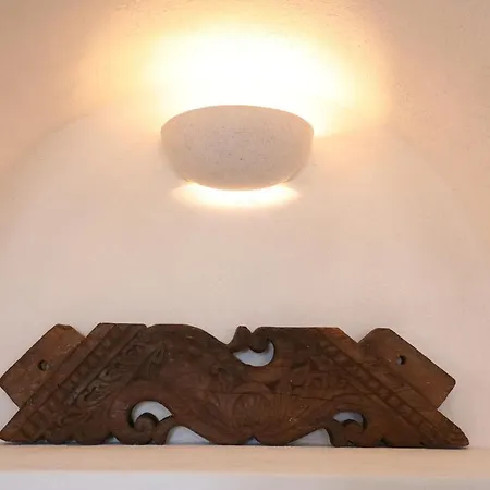 Stone House In Parikia (Paros)